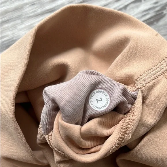 Lululemon High-Waisted Tan Leggings - Picture 4 of 9